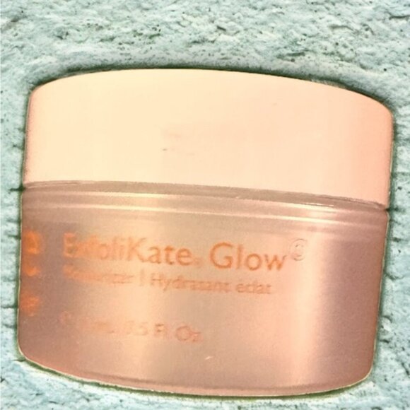 🆕 NWT Kate Somerville ExfoliKate Glow Moisturizer2-in-1 daily moisturizer - Picture 2 of 5